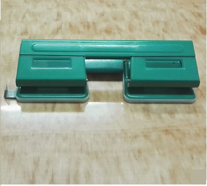 益而高四孔打孔机9401